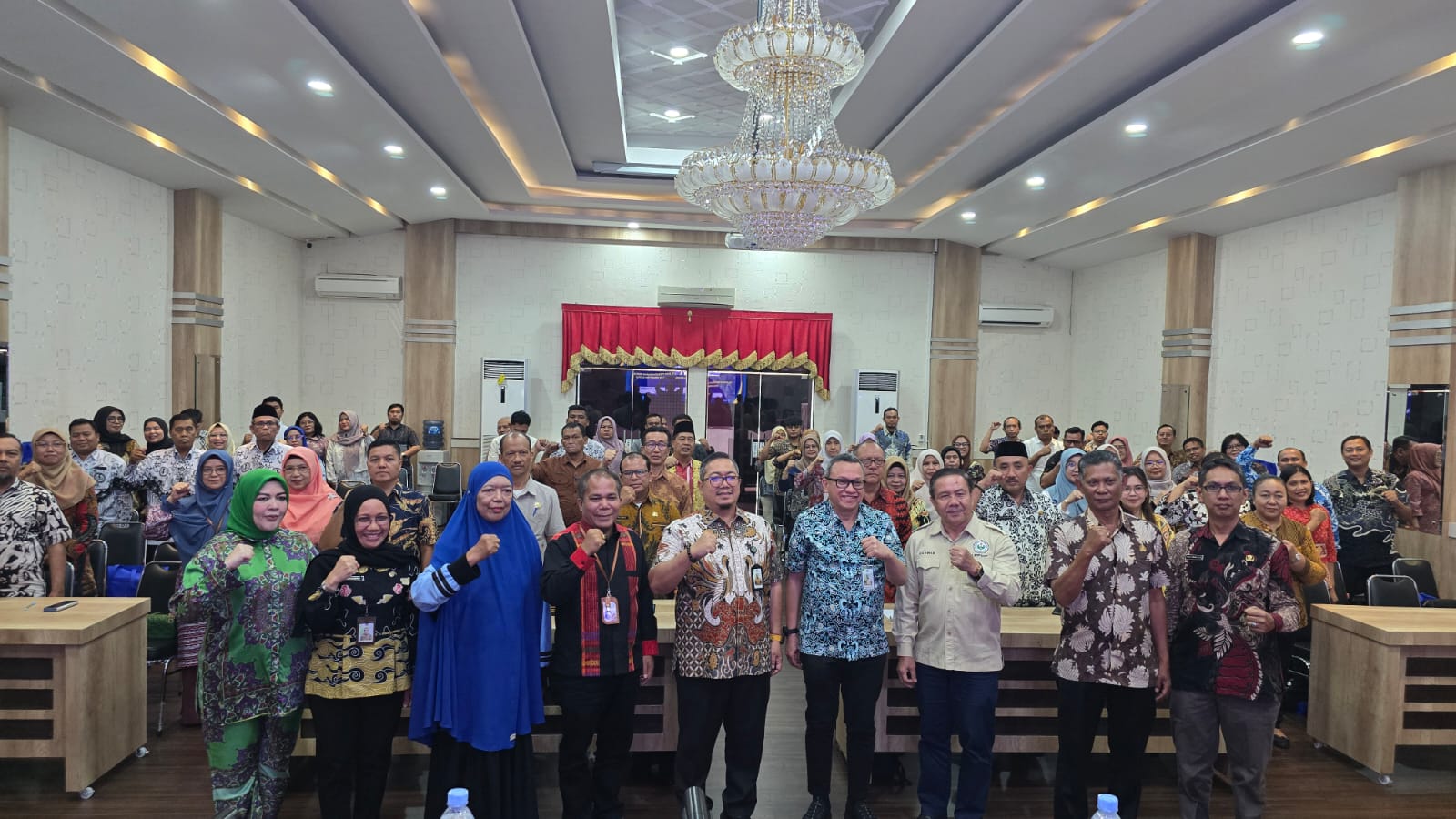 Seminar Kajian Studi Kelayakan Pendirian Sekolah Unggul Baru Jenjang SD dan SMP di Kota Medan