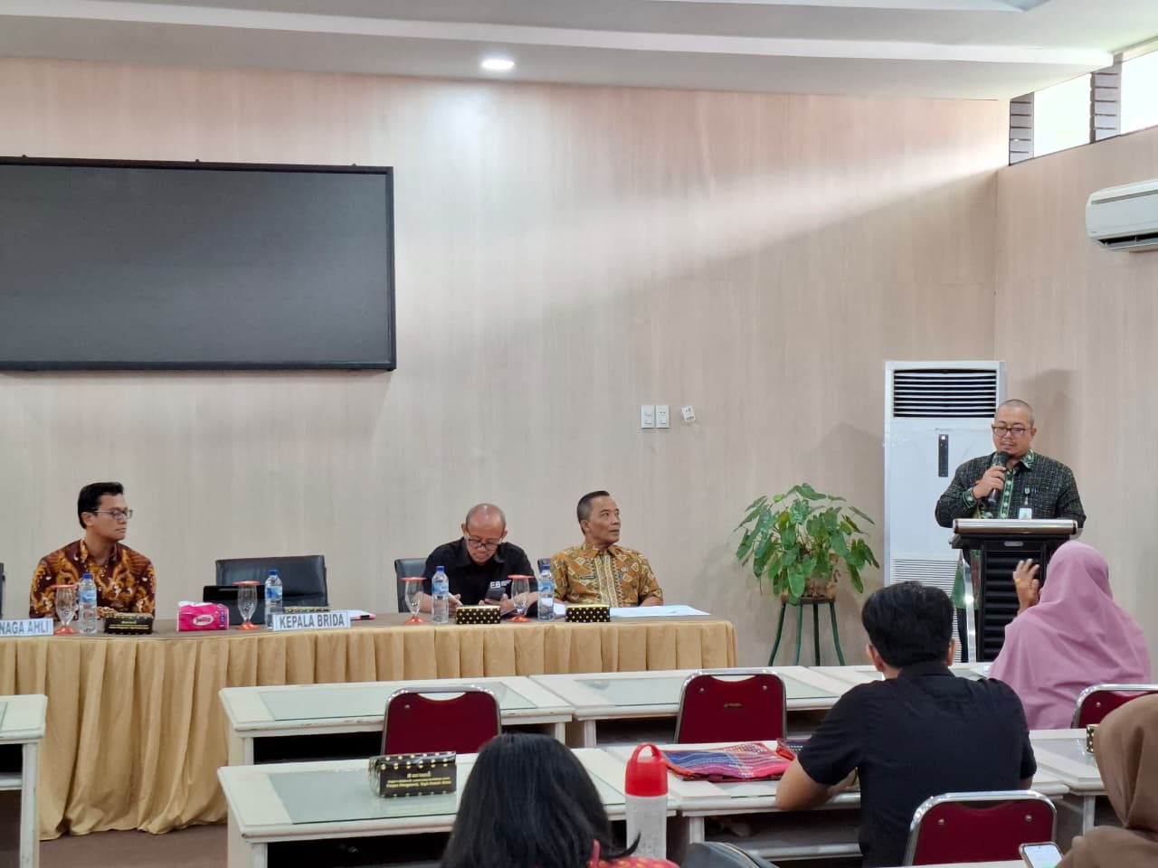 Seminar Hasil Kajian Analisis Rantai Pasok Pangan Terhadap Stabilisasi Harga dan Pengaruhnya kepada Kesejahteraan Masyarakat Kota Medan